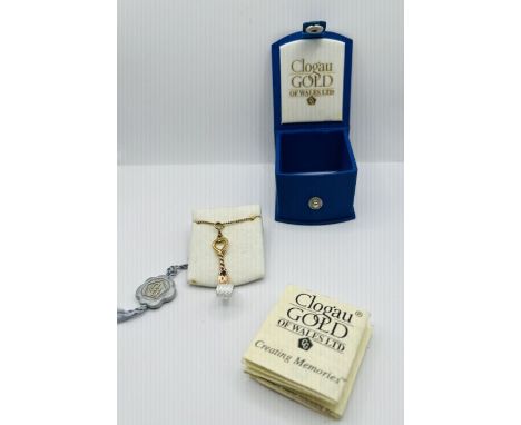 A 9ct gold Clogau vintage Welsh love spoon pendant, on a chain, with original box and paperwork.