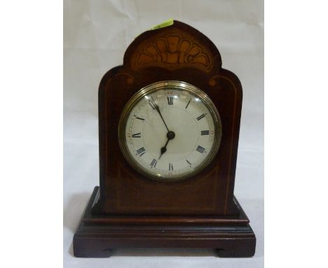 An Edward VII mahogany and inlaid mantle clock with French drum movement. 9¼'' high