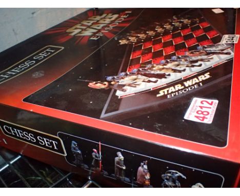 Star Wars Episode 1 chess set with Darth Maul
