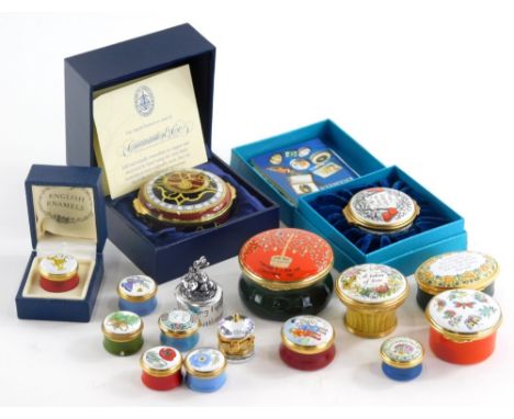 A quantity of enamel boxes, to include a Bilston &amp; Battersea enamels, Buckley Art, small Crummels pieces, etc.