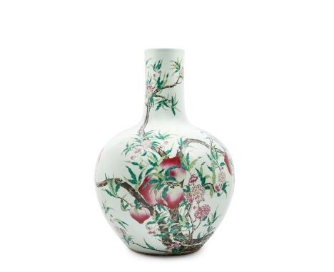 h cm 57It is finely painted across the entire body with lush and intricate branches, adorned with large fruits, surrounded by