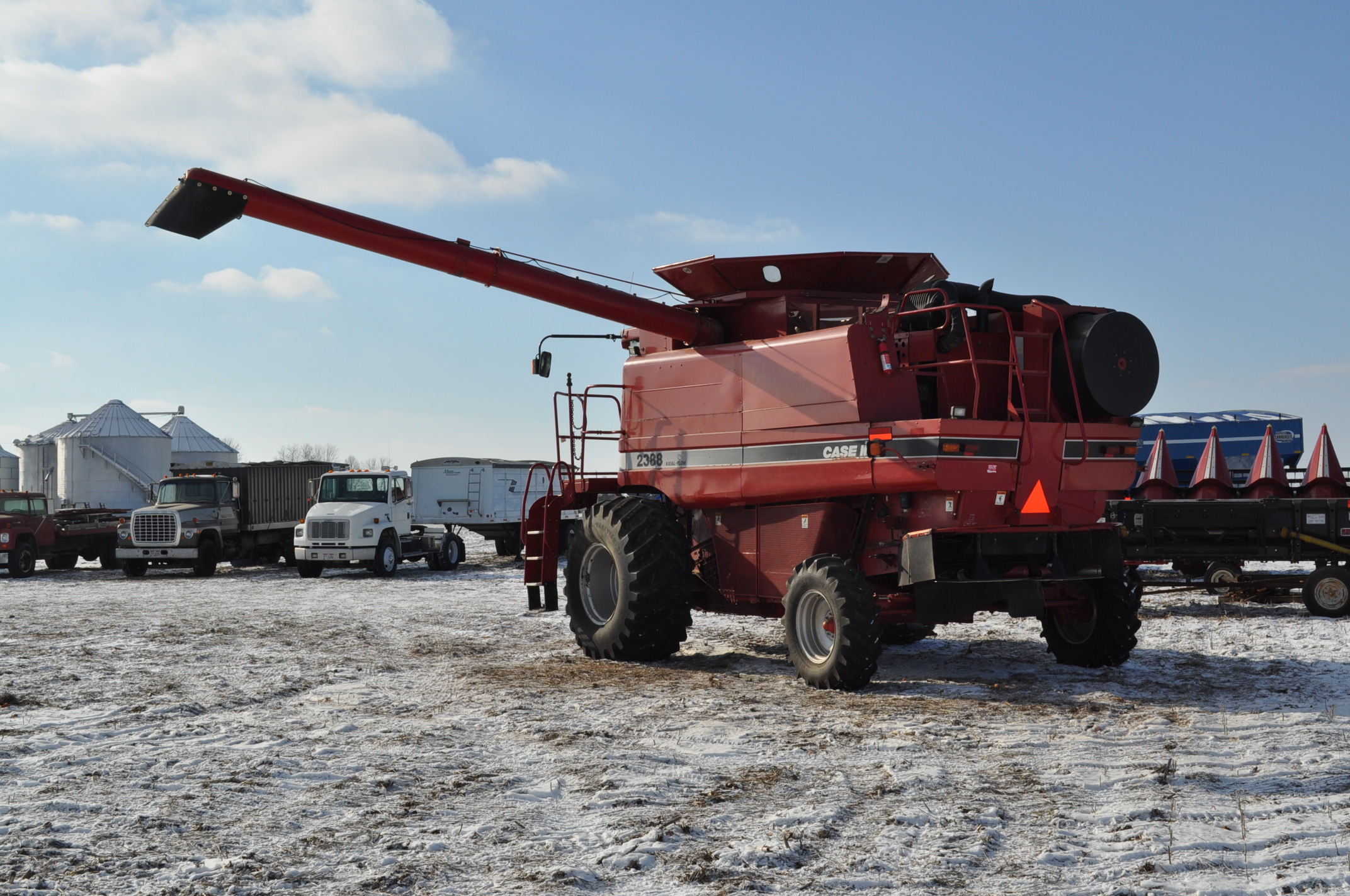 Case IH 2388 Axial Flow combine, AFS yield monitor, 2975 eng hrs, 2367