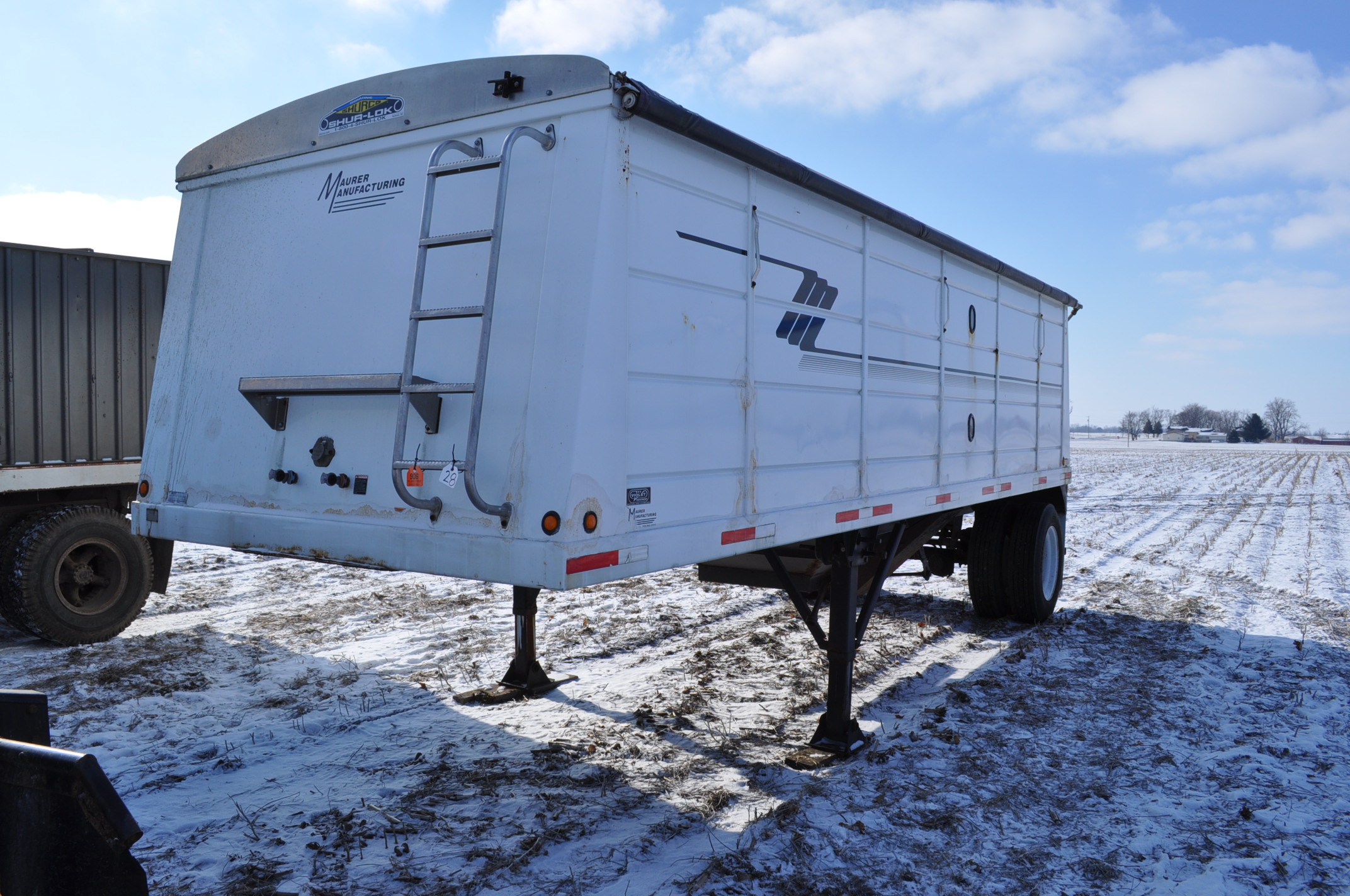 2006 24' Maurer grain trailer, steel, single axle, spring ride, roll