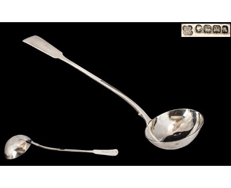 James and Josiah Williams Exeter Silversmiths - Large Sterling Silver Ladle In Excellent Condition with Crisp Sharp Hallmarks