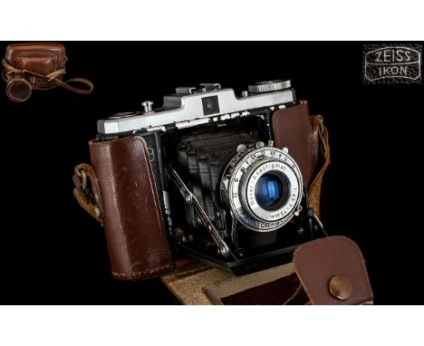 Zeiss Ikon - Nettar Velio Folding Compact Camera with Anastigmat Lens, Prontor and Pop up View Finder, In Original Tan Leathe