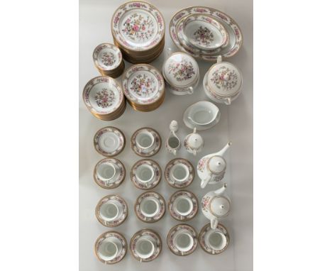 Noritake Asian Dream tea and dinner service comprising of 12 dinner plates, 12 medium plates, 12 bowls, 12 small dishes, 2 li