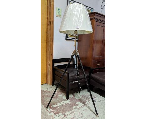 LAUREN RALPH LAUREN HOME TRIPOD FLOOR LAMP, 157cm at tallest, height adjustable, with shade. 
