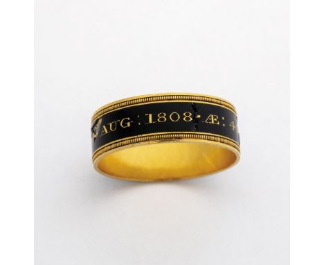 Gedenk-Ring mit schwarzem Email 1808 England Schlichter Bandring mit Perlrand. Umlaufendes Band aus schwarzem Grubenschmelz-E