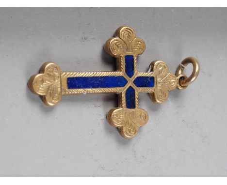 A Victorian yellow metal and two-tone blue enamel crucifix pendant, 5.2g 