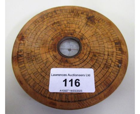 Chinese circular wooden compass, 11.5cms diameter 