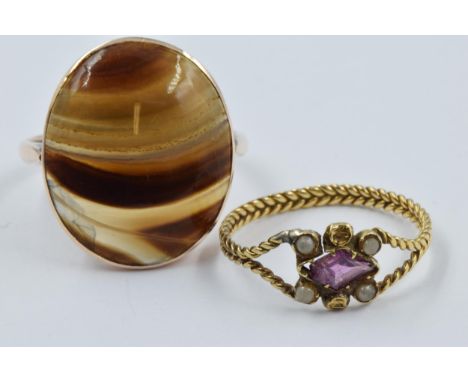 9ct Gold ring set oval agate together with a 19th Century amethyst and seed pearl ring (at fault), 6.4g 