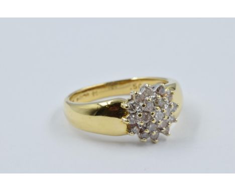 18ct Yellow gold diamond cluster ring, size 'M', 4.5g 