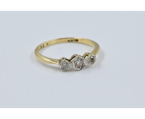 18ct Yellow gold three stone diamond ring, size 'M.5', 1.8g 