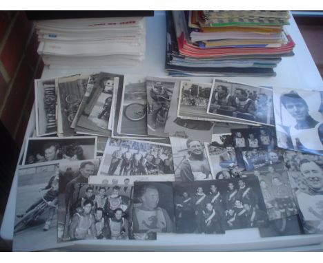 Speedway : 53 original b/w 1950's / 60's photos, mostly 7x5 club portrait/action - good cond