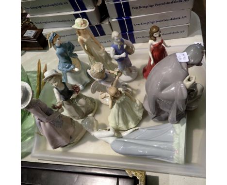 Nao, Royal Worcester, Royal Doulton and other figurines, some damages. Not available for in-house P&amp;P