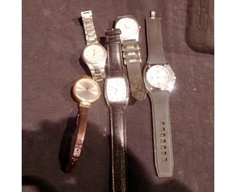 Five gents analogue wristwatches. UK P&amp;P Group 1 (£16+VAT for the first lot and £2+VAT for subsequent lots) 