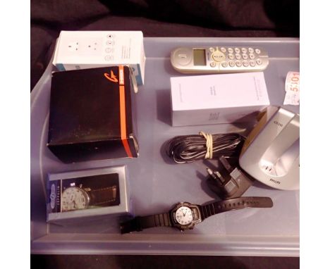Mixed collectables to include a gents Zeppelin wristwatch. UK P&amp;P Group 2 (£20+VAT for the first lot and £4+VAT for subse