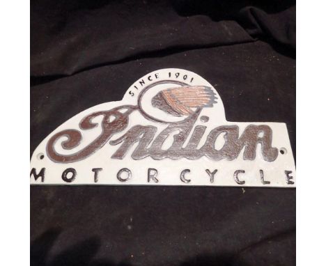 Cast iron Indian motorcycles plaque, L: 30 cm. UK P&amp;P Group 2 (£20+VAT for the first lot and £4+VAT for subsequent lots)