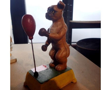 Cast iron mechanical boxing, boxer dog figure, H: 18 cm. UK P&amp;P Group 1 (£16+VAT for the first lot and £2+VAT for subsequ