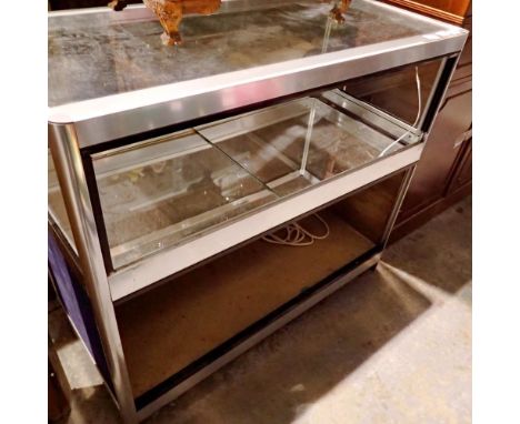 Metal and glass shop counter with USB lighting, 50 x 107 x 90 cm. Not available for in-house P&amp;P