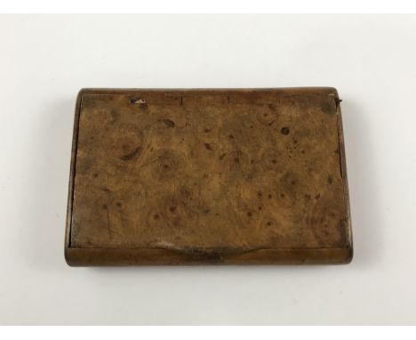 A burr walnut snuff box