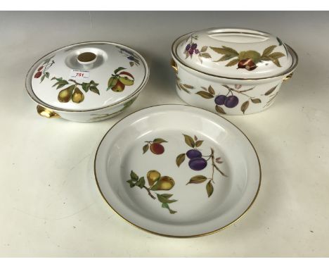 Three items of Royal Worcester Evesham pattern oven-to-table wares