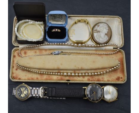 A selection of jewellery including a 9ct gold band ring having paste stones (AF) approx 1.3g, four wrist watches, conche shel