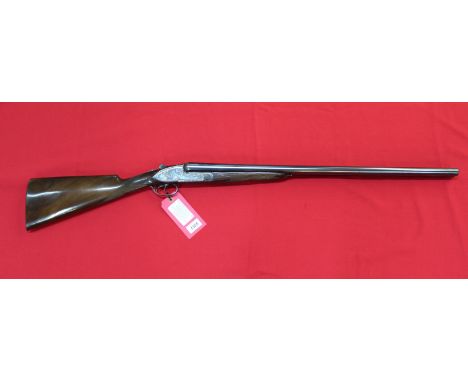 A 12 bore S/S/E shotgun by Sarasqueta with 27 1/2" barrels, this quality sidelock Spanish shotgun is in overall excellent con
