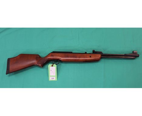 A B.S.A. 'Superstar' MkII .22 cal under-lever air rifle, overall in outstanding condition, S/No.R.H.18533, as a post 1939 air