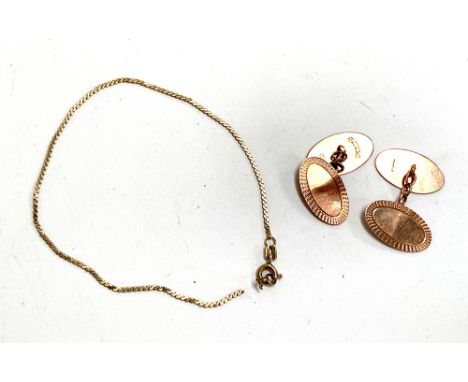 A 9ct gold bracelet (af), 0.9g; together with a pair of 9ct gold cufflinks, 3.4g 