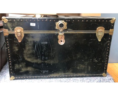 A vintage travel trunk, 90cmW 