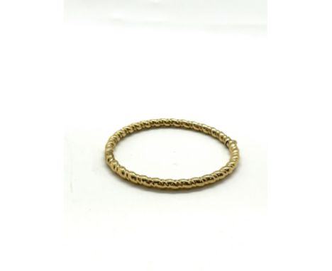 Ladies 9ct gold bangle total weight 13grams