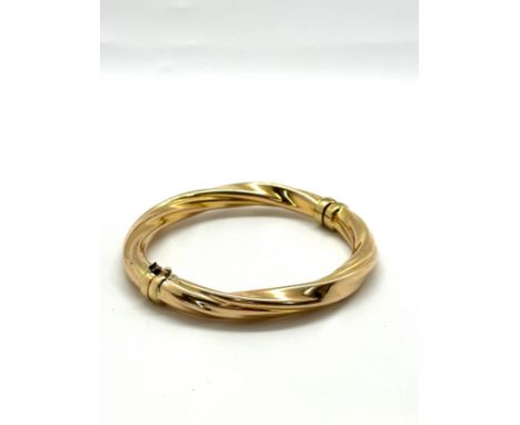 Ladies 9ct gold bangle total weight 14grams