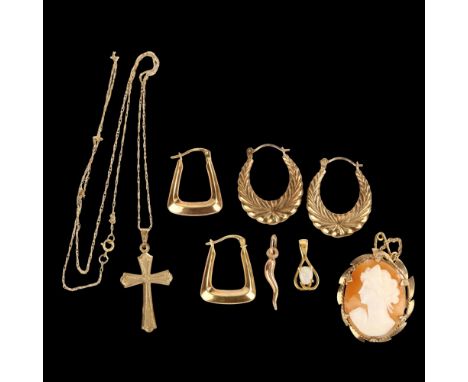 Various gold jewellery, comprising 18ct opal pendant (1g), and remaining 9ct (9.7g)Lot sold as seen unless specific item(s) r