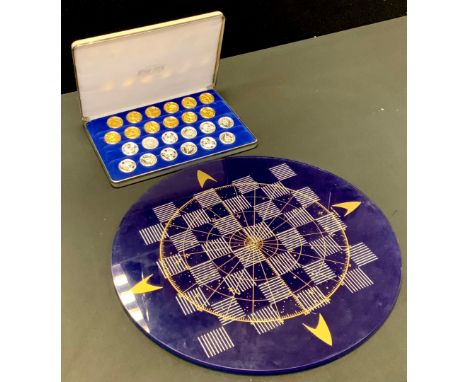 Star Trek - an official Checkers set, with circular glass board, cased twenty four piece counters set, issued 1993, with orig