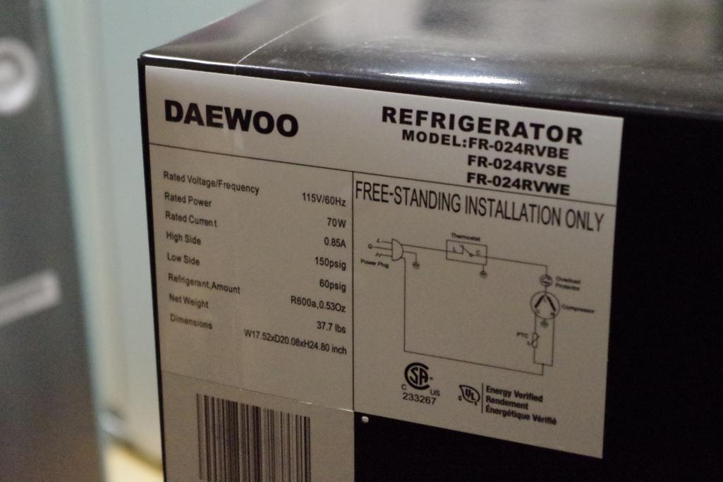 DAEWOO Mini Refrigerator, Approx. Outside Dimensions: 17.5"W x 20"D x 24.75H, Appears unused, Ple