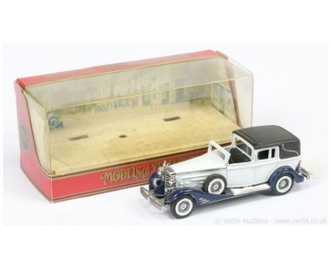 Matchbox Models of Yesteryear Y34 1933 Cadillac 452 V16 - late colour trial model - off white body, navy blue chassis, black 