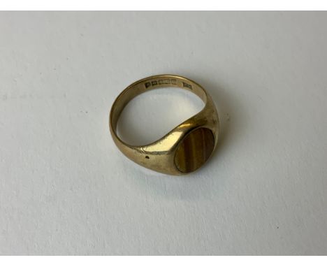 9ct Gold Signet Ring - Size K - 2.9g 