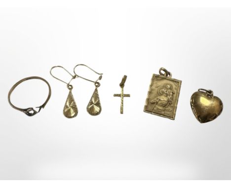 A pair of 18ct gold filigree earrings, a 9ct gold ring (a/f), a small gold crufix, together with a gold-plated St Christopher