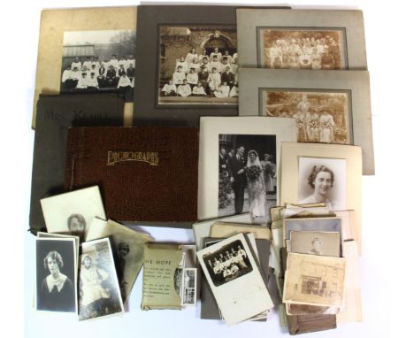 A quantity of vintage photographs.