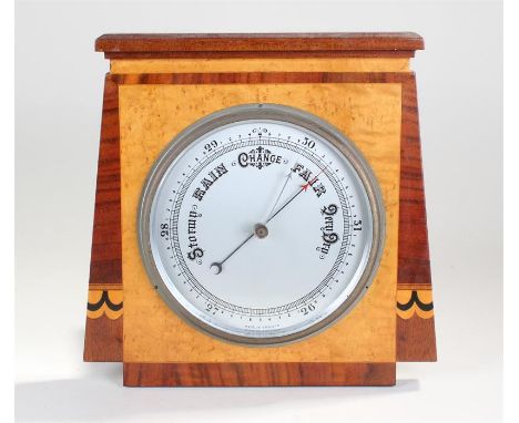 A barometer of Art Deco design 33 x33cm