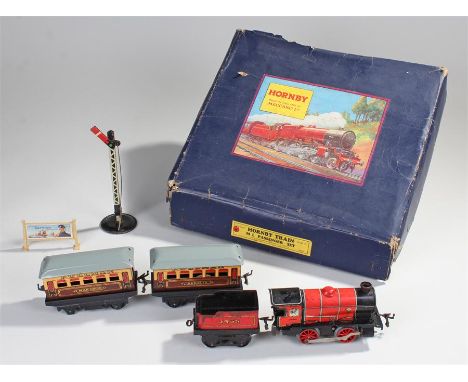 Hornby M1 Passenger set, O Gauge, boxed with engine, carriages and track