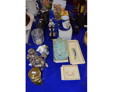 Mixed Lot: Small Hummel figures of children, Susie Cooper dishes, silver plated Channel Islands jugs, a brass novelty money b