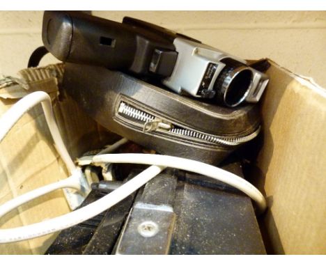 VINTAGE CINE CAMERA. A vintage cine camera with projector and screen