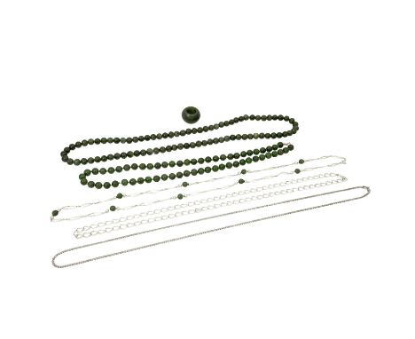 Schmuckkonvolut 6-teilig, Silber, ca 60 g, Gesamtgewicht 306 g, Händlerkonvolut bestehend aus 1 Ringanhänger und 5 Ketten 70/