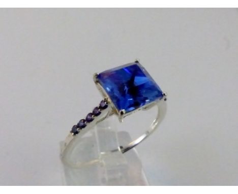 925 silver ring blue stone set