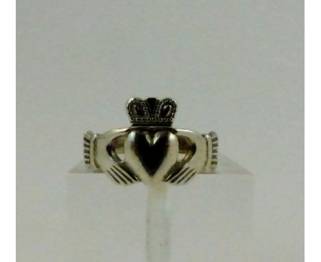 Sterling silver Claddagh ring