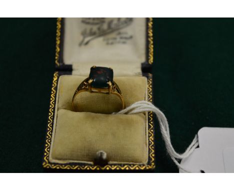 A 9ct gold, blood stone ring, size O.