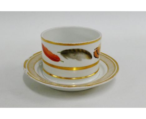 Barr Flight Worcester honey pot with fine specimen feather decoration (lid lacking and chips to rim), 12cm wide