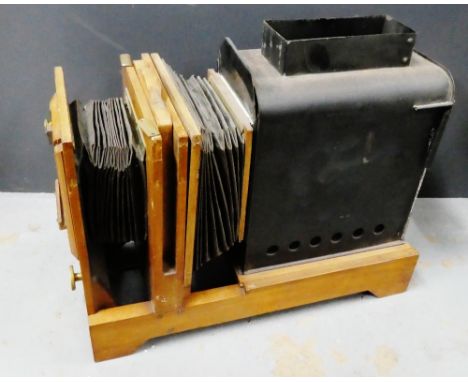 Late 19th or early 20th century plate camera